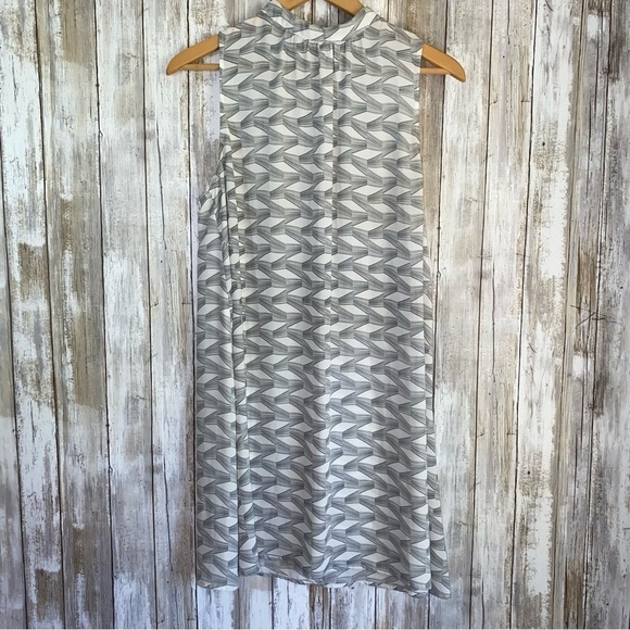 BB Dakota Grey High Neck Shift Dress - Picture 2 of 6